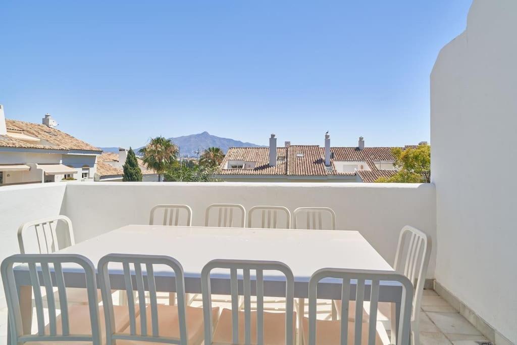 Superbe Appartement Avec Jaccuzi Marbella Buitenkant foto
