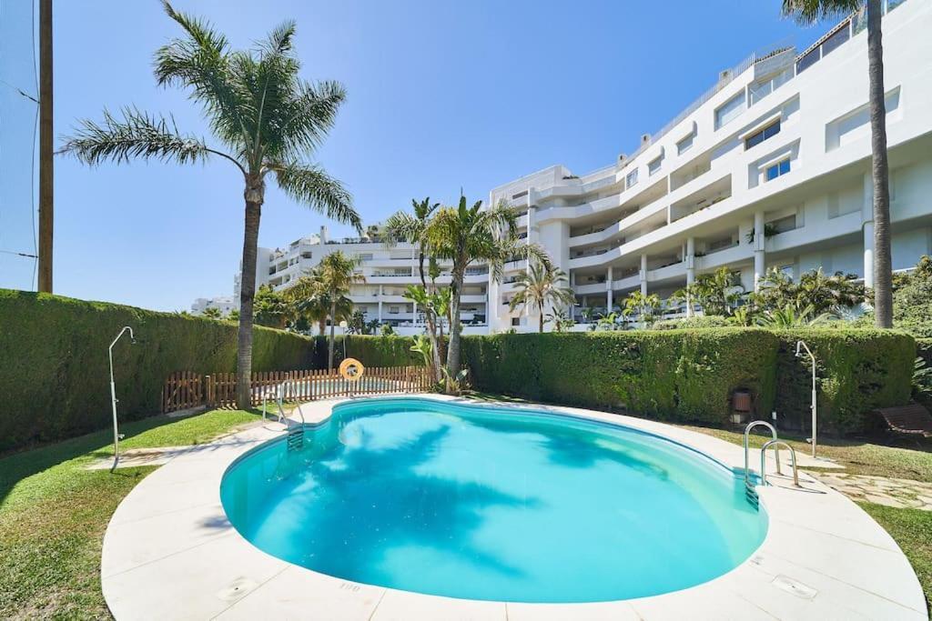 Superbe Appartement Avec Jaccuzi Marbella Buitenkant foto
