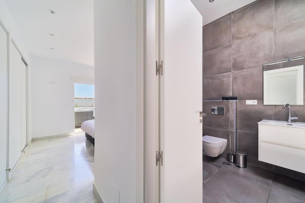 Superbe Appartement Avec Jaccuzi Marbella Buitenkant foto