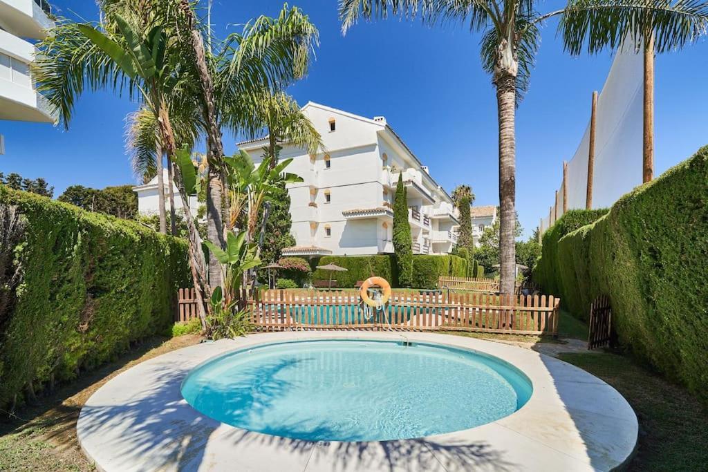 Superbe Appartement Avec Jaccuzi Marbella Buitenkant foto