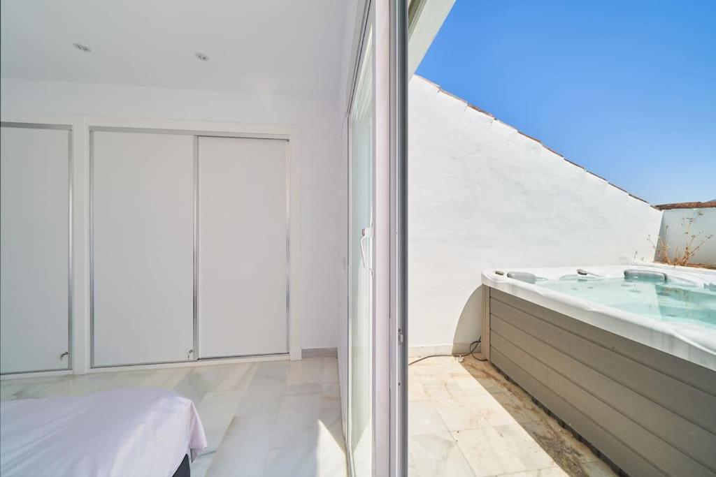 Superbe Appartement Avec Jaccuzi Marbella Buitenkant foto